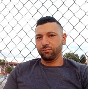 Meet your Posher, Carlos